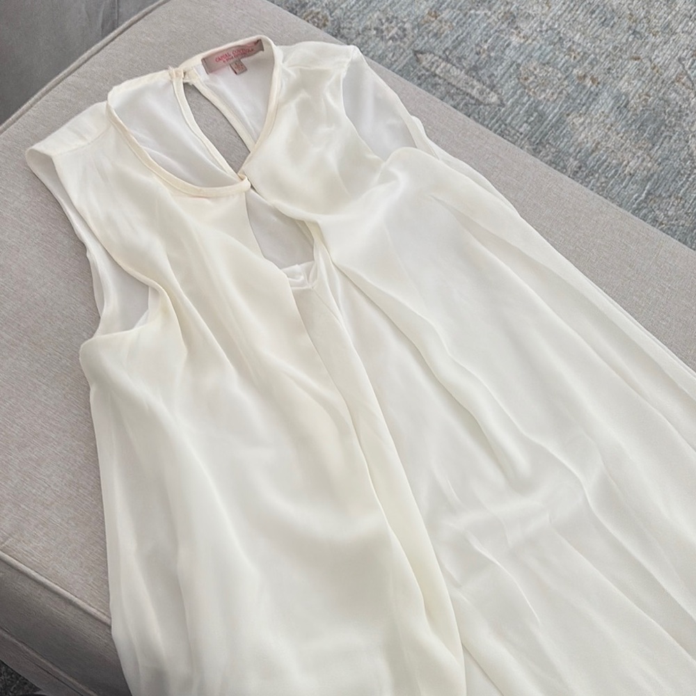 Elegant Cream Sleeveless Dress